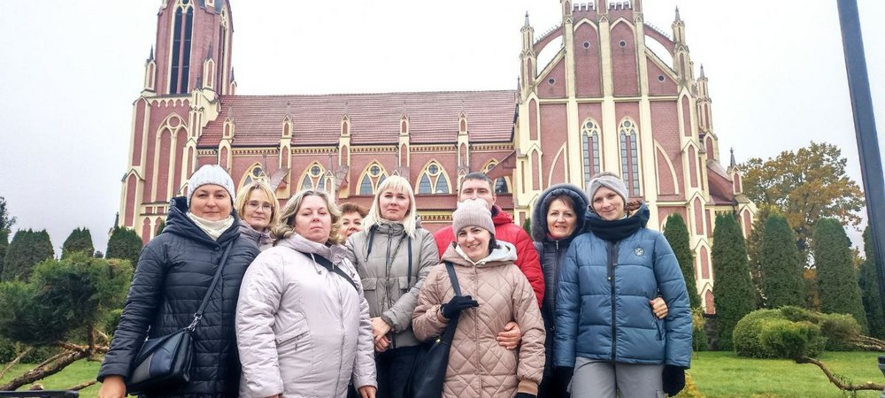 "Касцёл Святой Тройцы" в аг. Гервяты, "Касцёл Святога Мiхаiла Арханёла" в аг. Михалишки, Голубые озёра "Национальный парк" Нарачанский". 2024